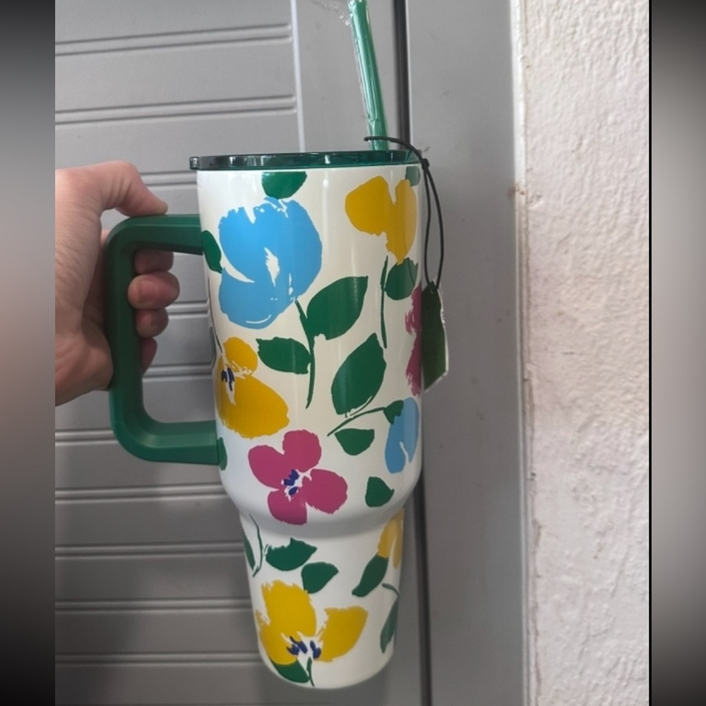Kate Spade 40 Oz. Tumbler with Handle & Straw (Painterly Bouquet) NWT MSRP: $46 - Picture 7 of 11